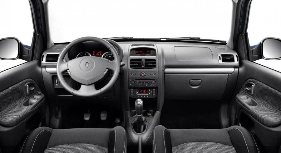  Renault Clio Campus 2009 года  (фото 19 из 31)